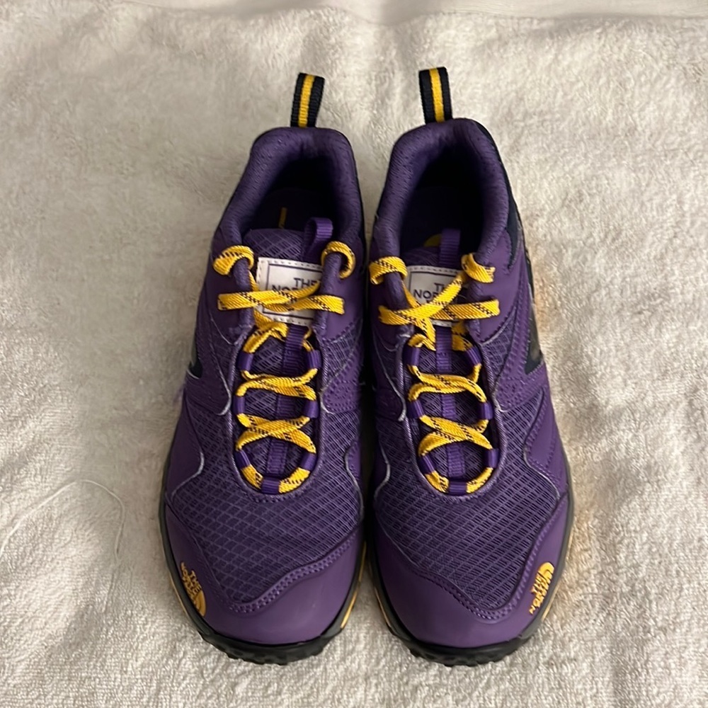 North Face Ladies Tennis Shoes